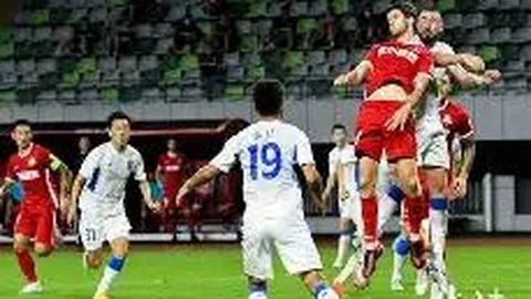 篮球场防守入门攻略：掌握技巧，精进比赛表现